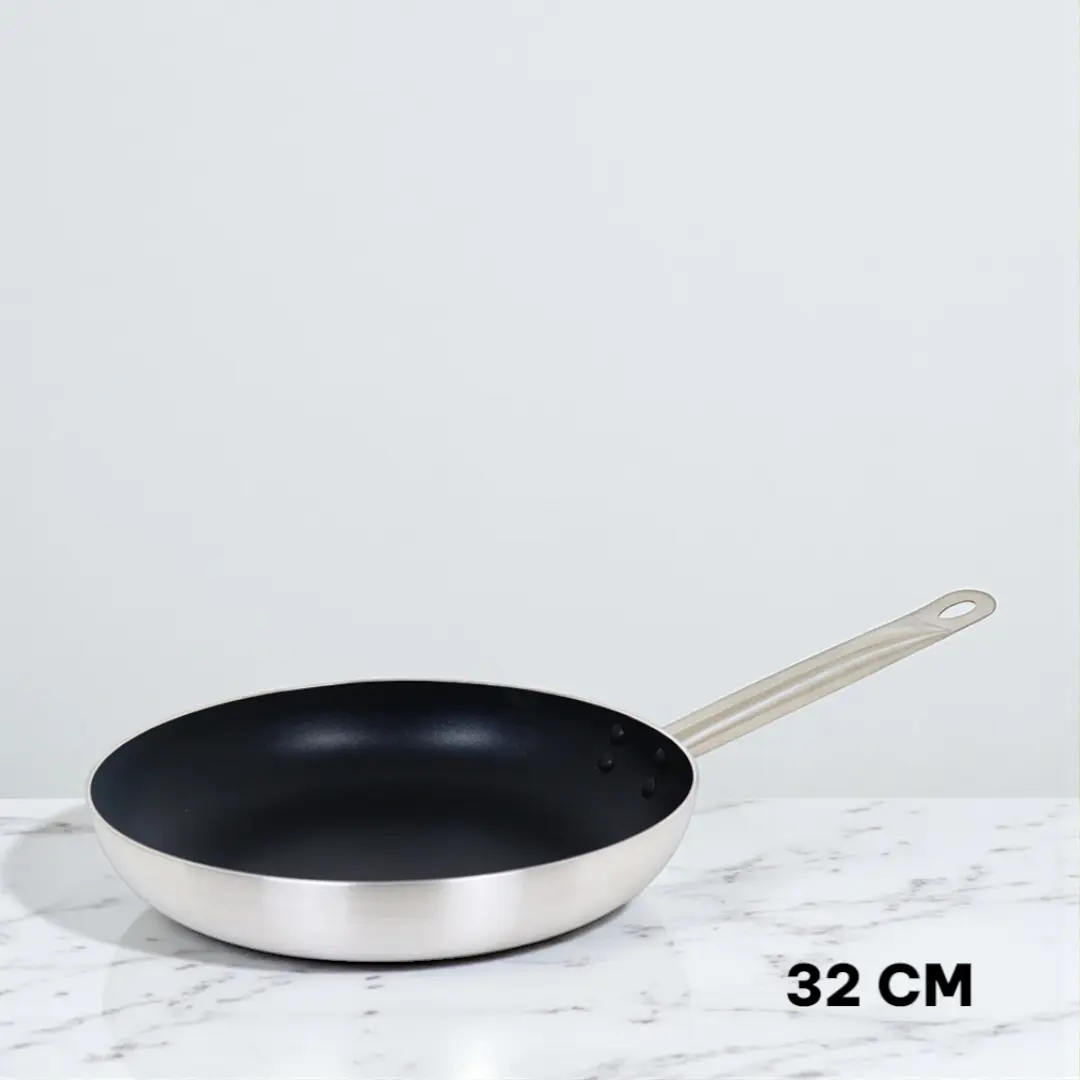 32cm Fry Pan SS + Non-Stick Induction Based Onestar → 32 সেমি ফ্রাই প্যান SS + নন-স্টিক ইনডাকশন বেসড Onestar